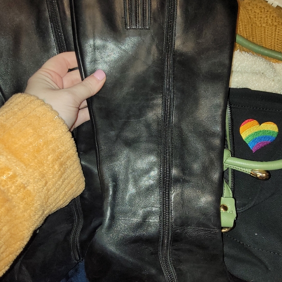 ANTONIO MELANI Black Heeled Boots - Picture 4 of 9